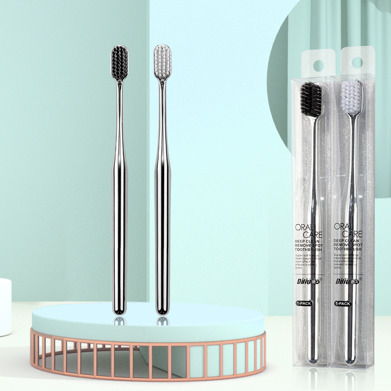 Best selling popular luxury teeth whitening gold toothbrush with paper gold and silver toothbrush