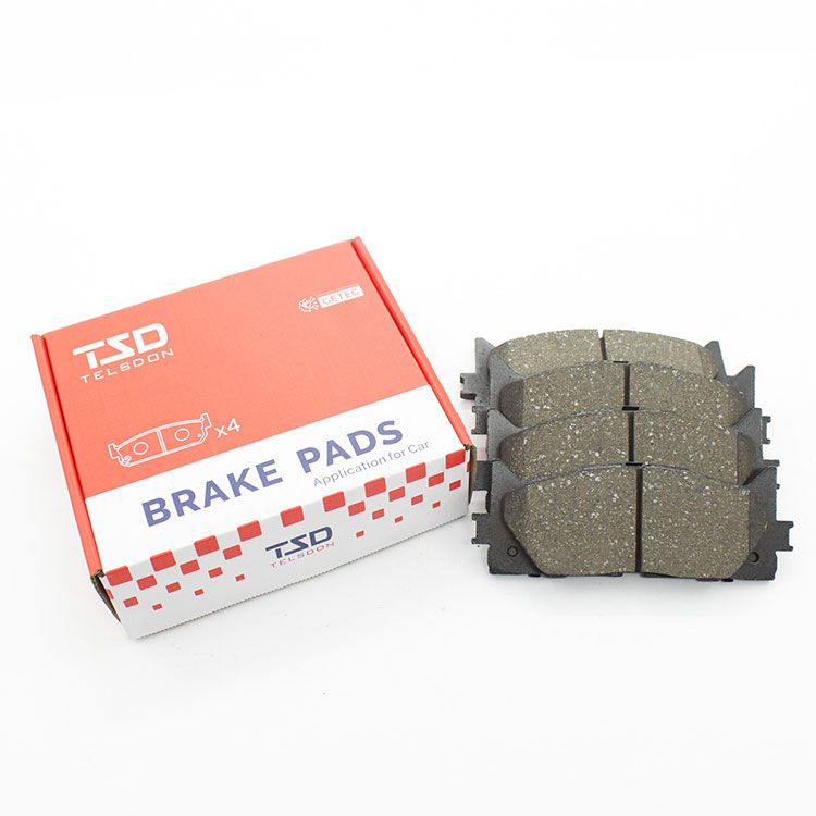 Front Wheel Akb Auto Brake Pads 0446506070 0446506080 Brake Pad For Toyota