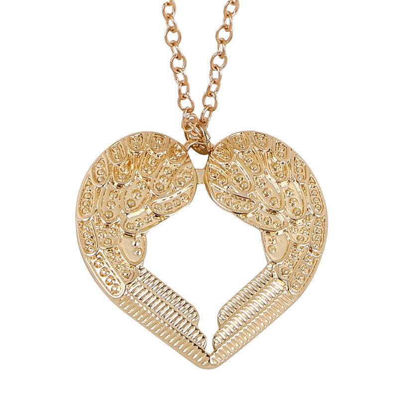 Newest Arrival Gold Plated Wings Pendant Necklaces Geometric Heart Shaped Statement Necklaces