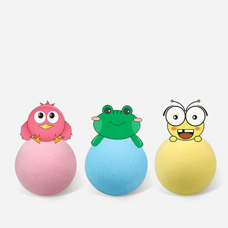 Katzenspielzeug Juguetes Para Mascotas Designer Squeaky Pet Toy Ball Eco Friendly Interactive Puzzle Cat Toys