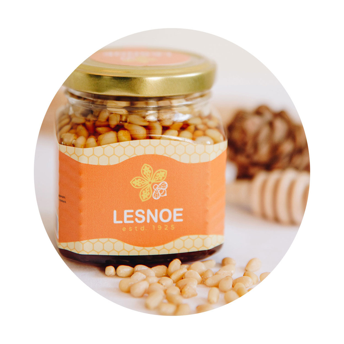 Hot Selling Bee Honey Mixed with Pine Nuts Manufacturer Prices Natural Honey