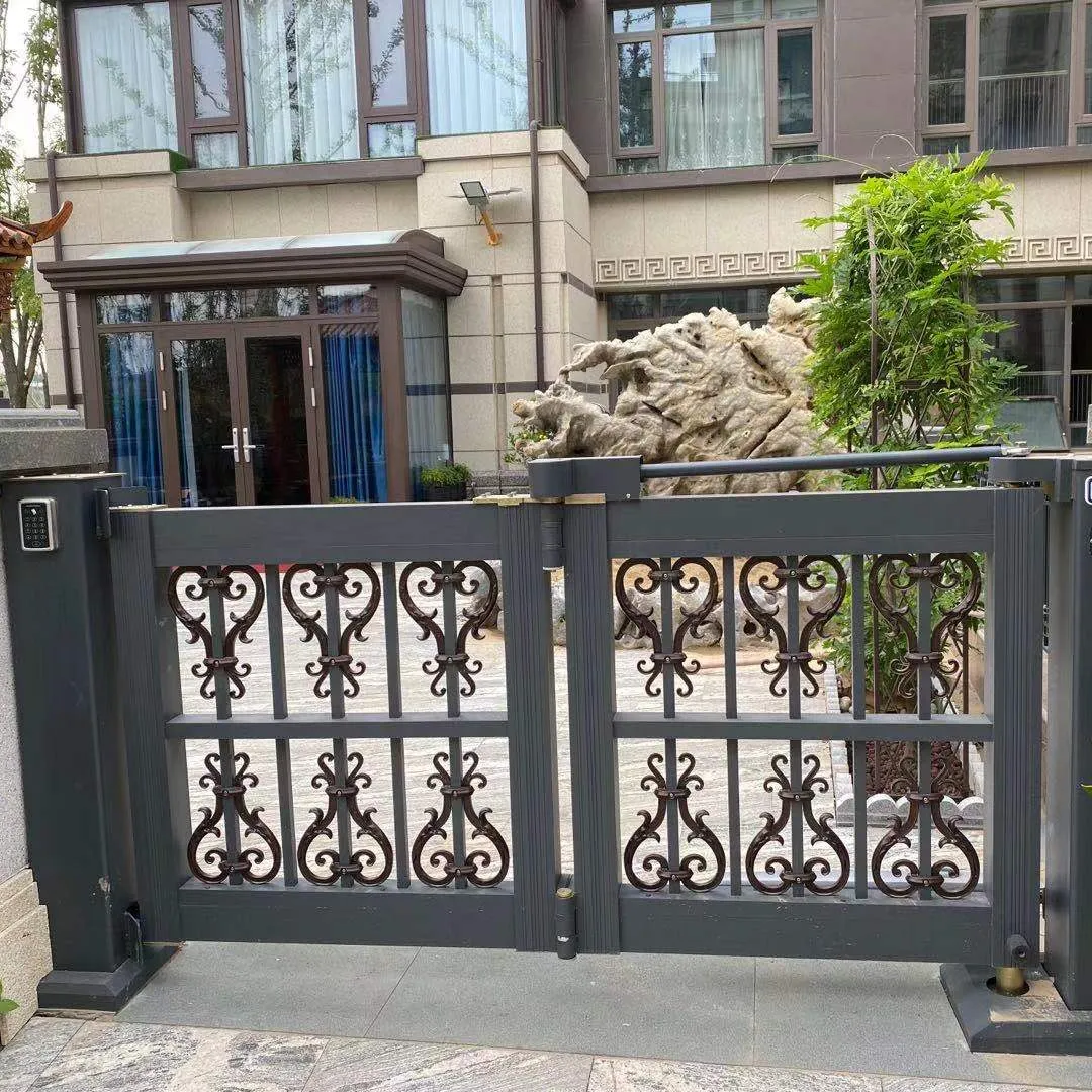 Manual Folding Crystal Transparent Polycarbonate Pull Gate Door