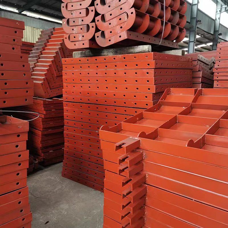 Cost-effective flat panel formwork construction equipment