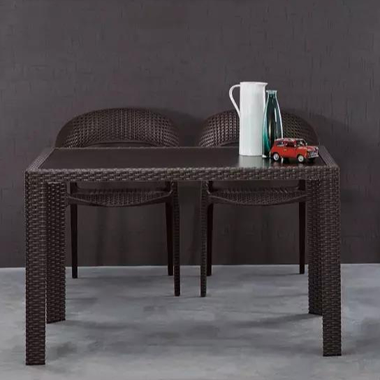Nordic Style Dining Room Furniture Stackable Plastic High Quality Restaurant Dining Chair And Table Set