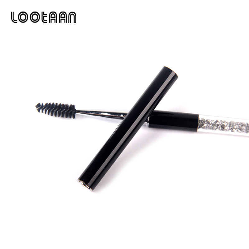 2020 Custom Logo New Style Cheap Beauty Eyebrow Eyelash Brush,Makeup Mascara Brush With cap for Eyelashes
