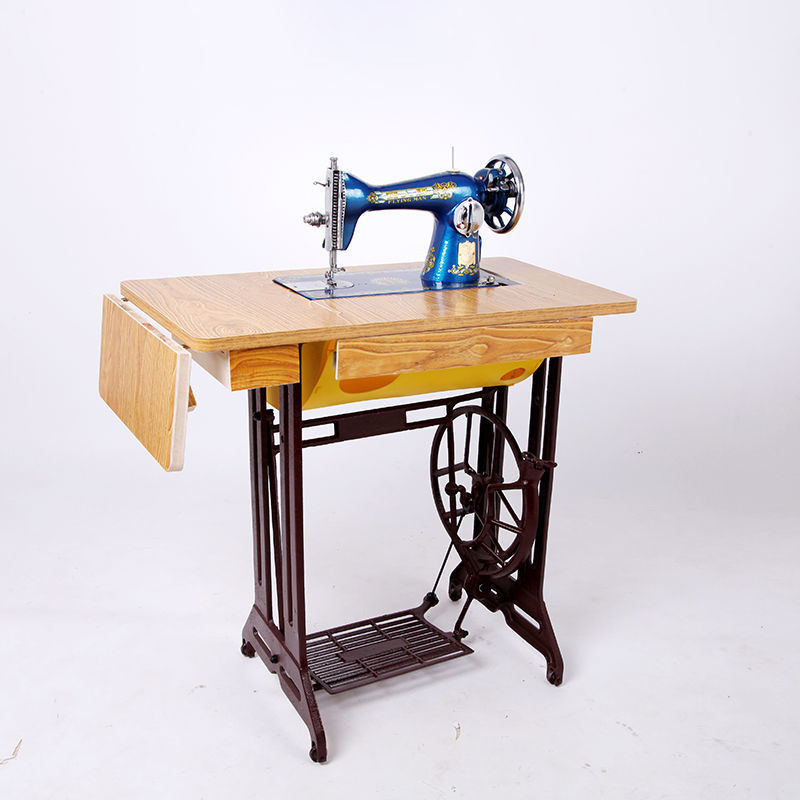 Household old-fashioned sewing machine foot electric sewing machine bee tailor sewing machine