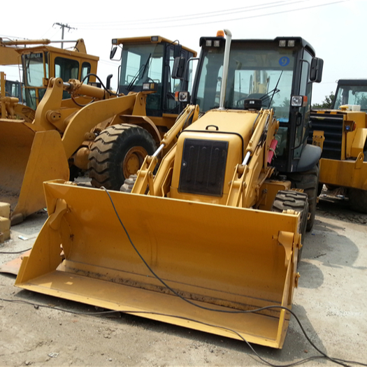 Б/у/старый экскаватор-погрузчик JCB 3CX б/у JCB 3CX по хорошей цене в продаже