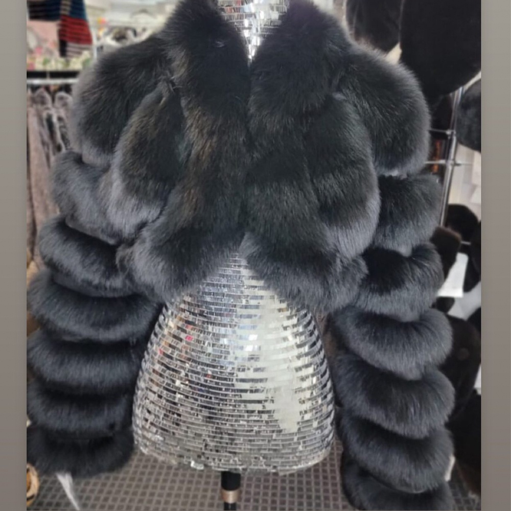 Real Fur cropped Jackets Long Sleeve Ladies Fox Coat Women Natural Fur Cloth