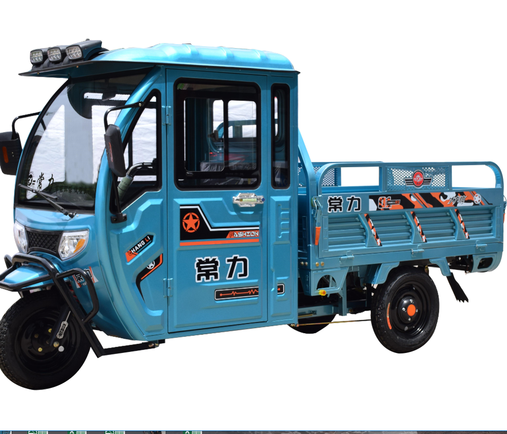 The cargo electric tricycle compartment of the enclosed cab can be opened/Electric tricycles with closed cab for loading