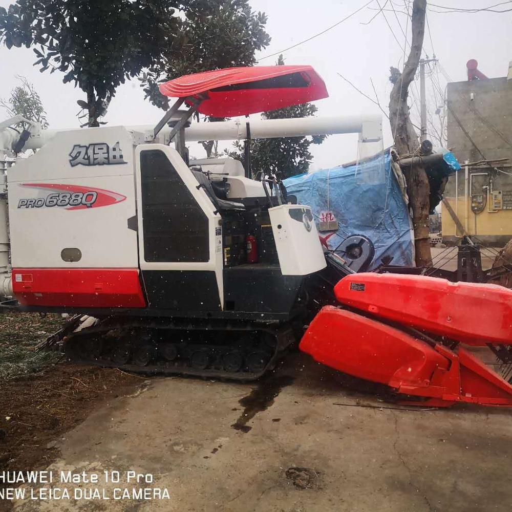 Б/у Kubota 4LZ-2.5(PRO688Q) малая машина для зерноуборки риса на продажу