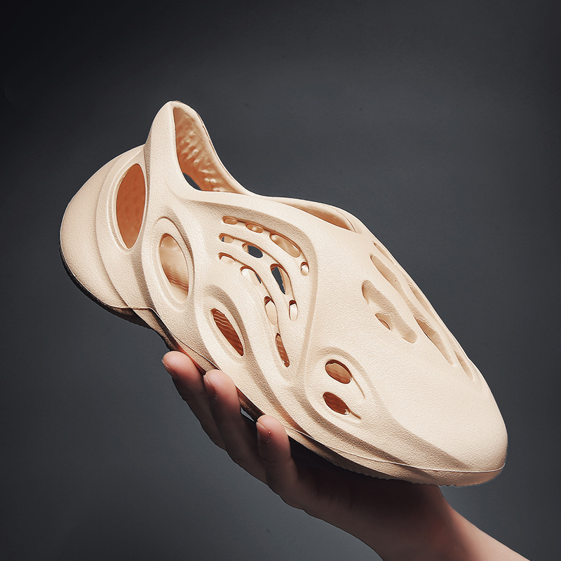 Free Sample Unisex Hollow Out Holes Water Shoes Casual Sports Sandals Men's Women's Sandals Clog Shoes Yeezy Foam Runners