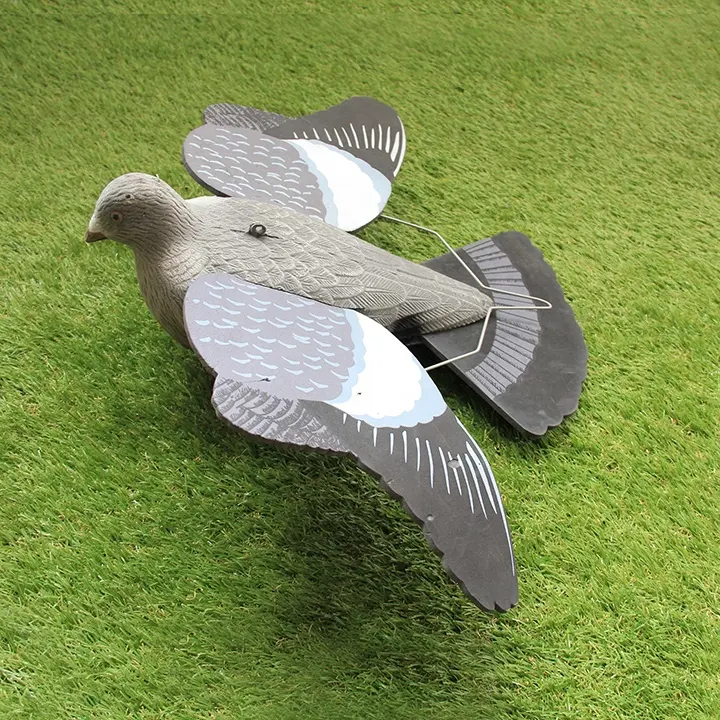 Flying Plastic Hunting Pigeon decoy to scare bird