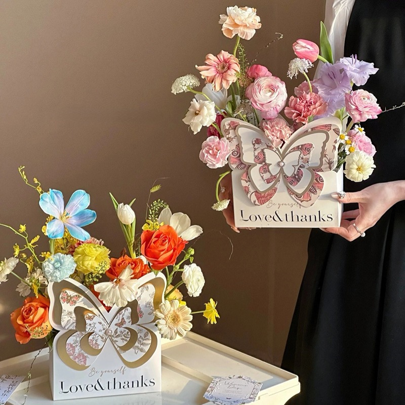 Custom Butterfly Flower Arrangement Gift Box Creative Personalized Bouquet Gift Box