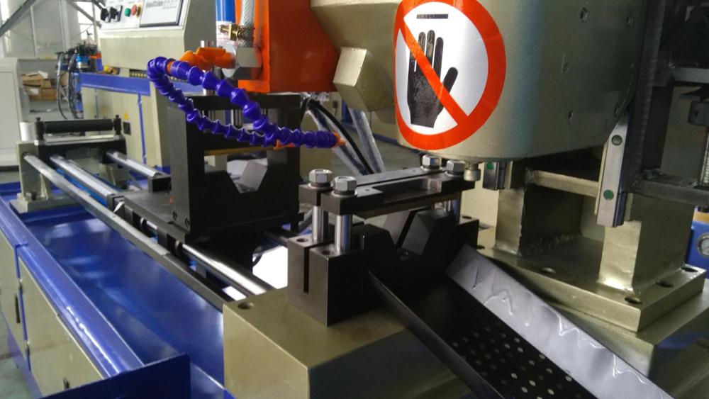 YJ-355CNC микрокомпьютер автоматическая машина для резки медных труб на продажу