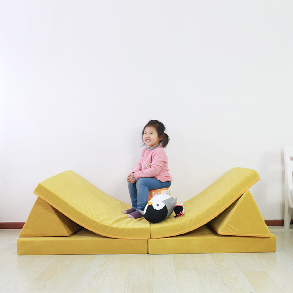 USA Hot Selling Nugget Couch With 2 Triangle Pillows Kids Play Couch Soft High Density Foam Sofa Cushion For Toddler