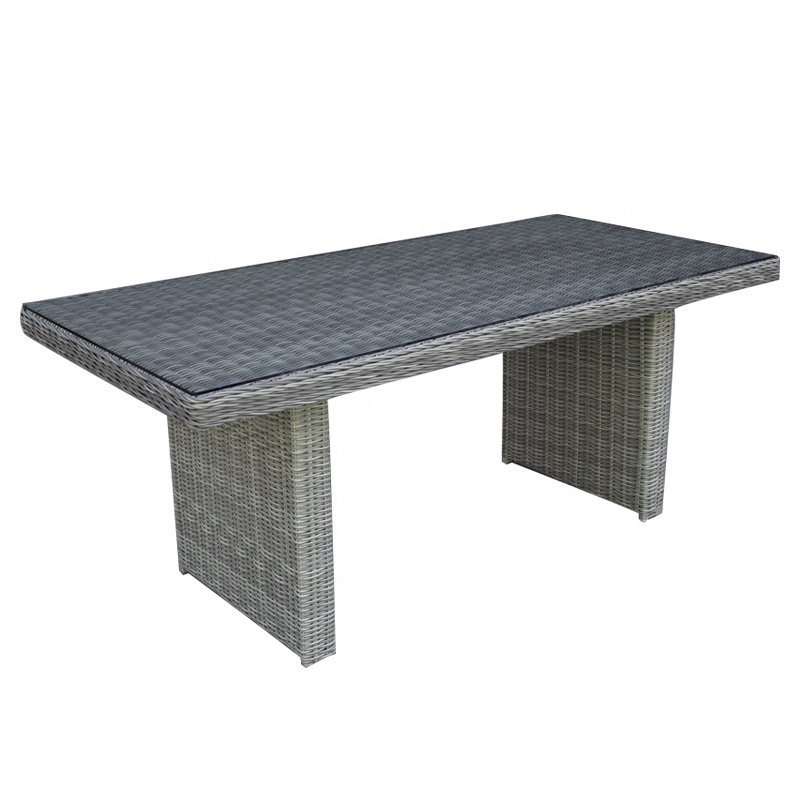 Europe Design Deluxe Glass Top Rattan Square Dinning Outdoor Table