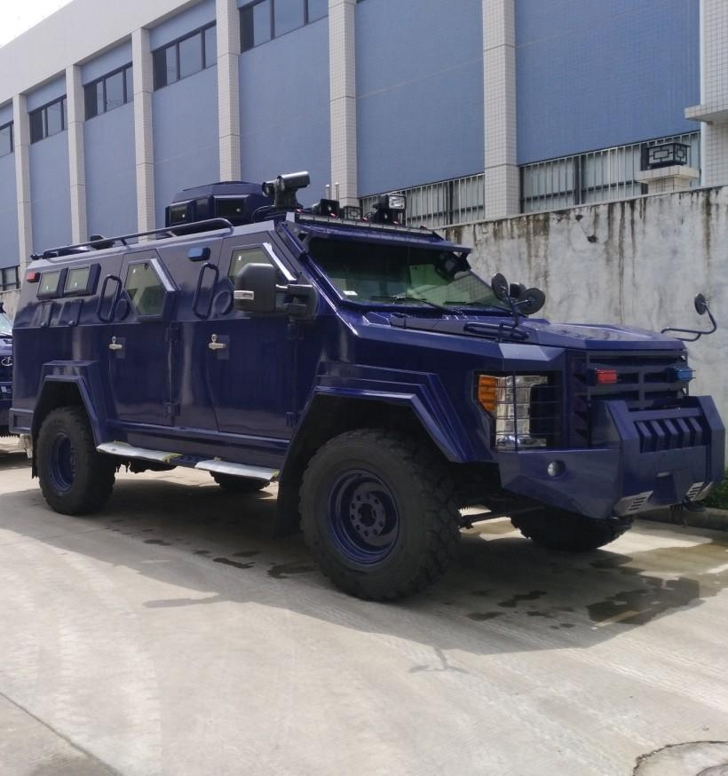 Dongfeng 4X4 военный амфибия Бронированный для борьбы с массовыми беспорядками транспортного средства для продажи