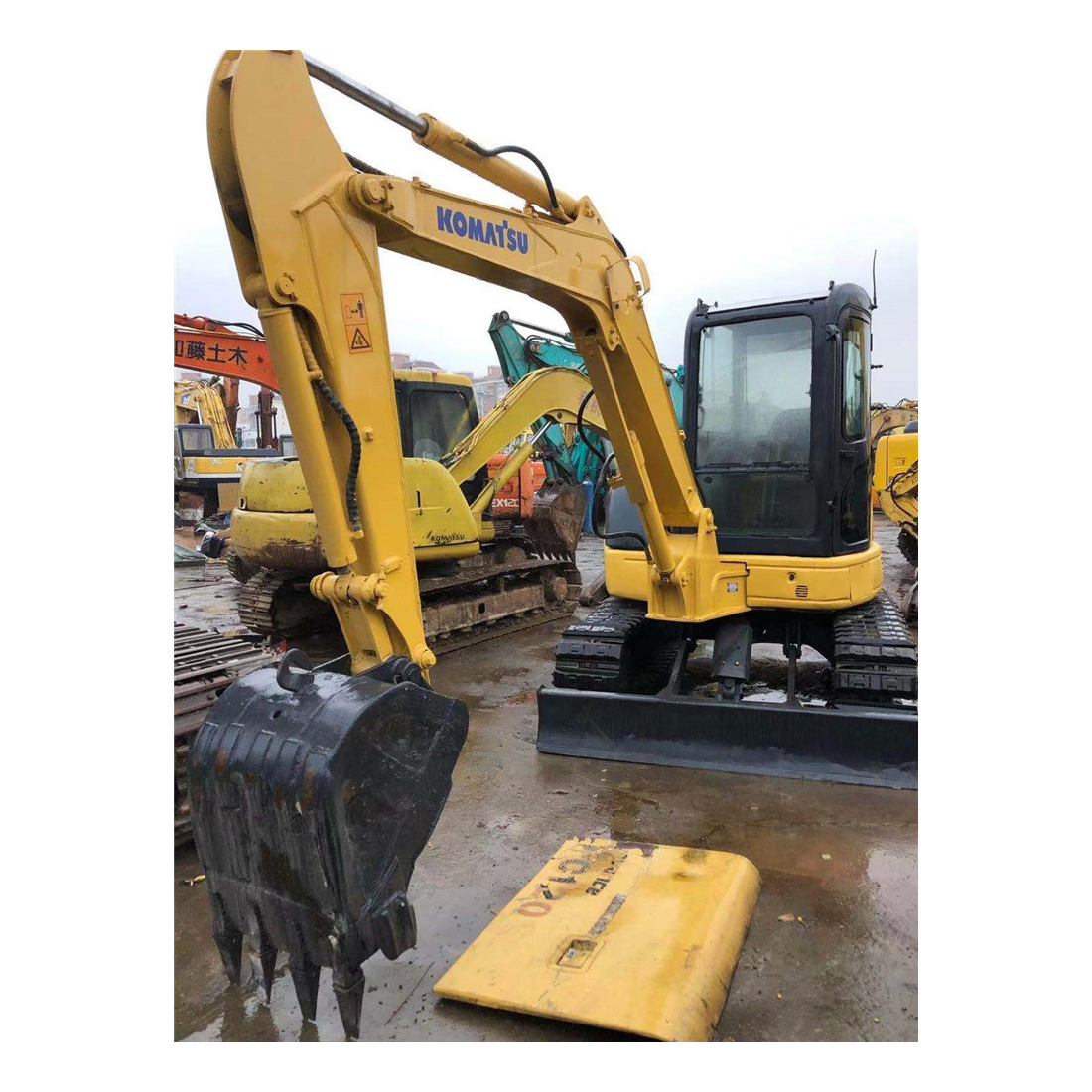 Б/у мини-экскаватор, экскаватор komatsu pc55mr