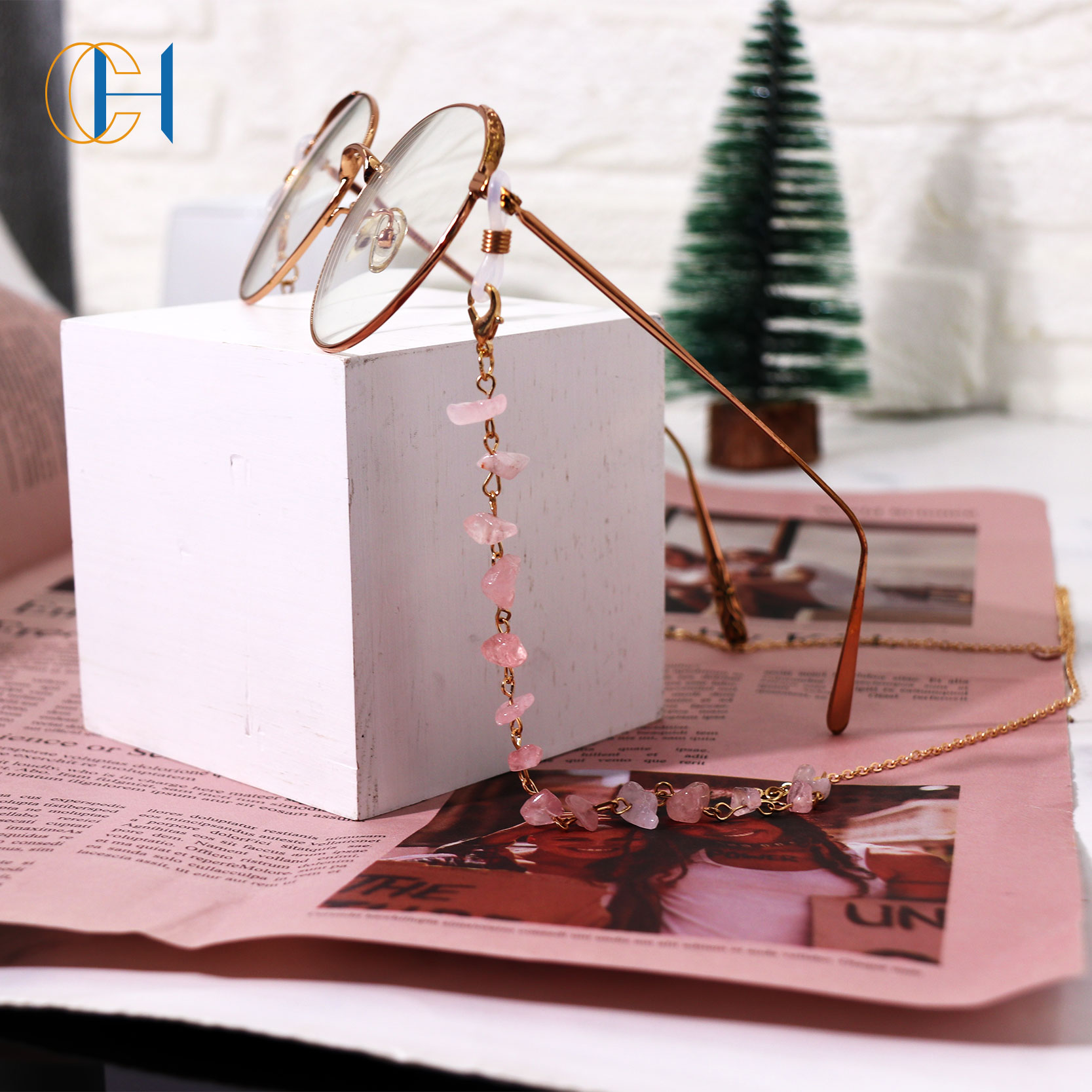 wholesale Popular Gold Plated Crystal Glasses Chain With Natural Gemstone for decoration