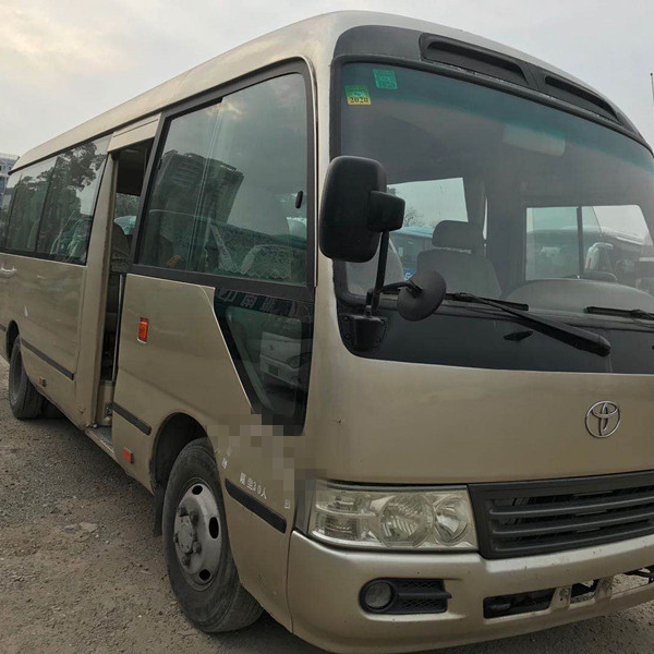 Подержанный автобус Toyota Coaster
