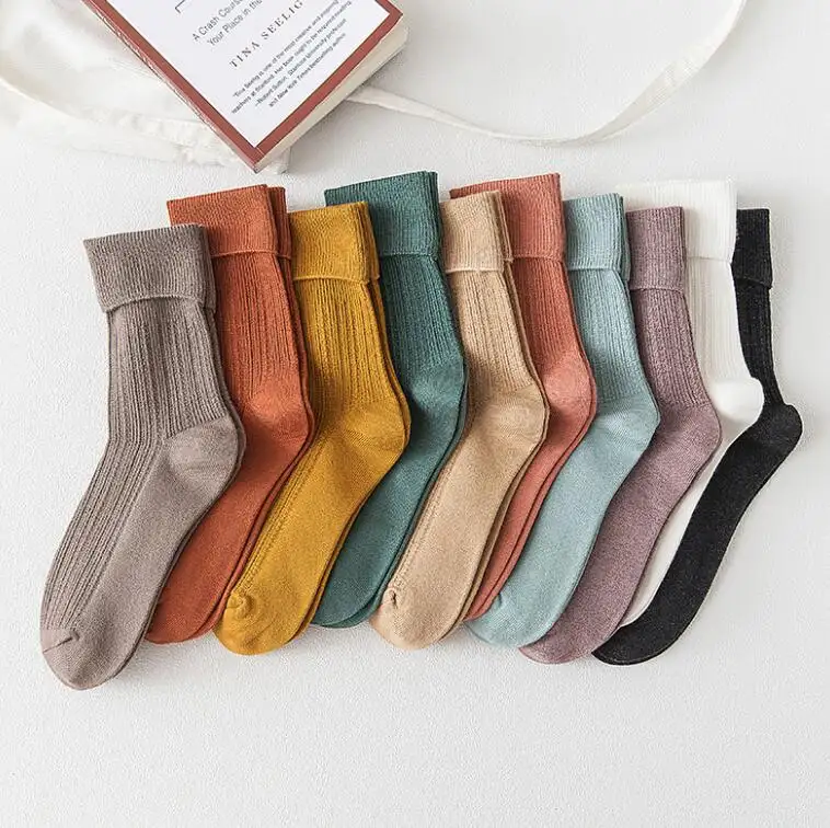 Japanese new fashion pure color cotton knitted turnup socks women