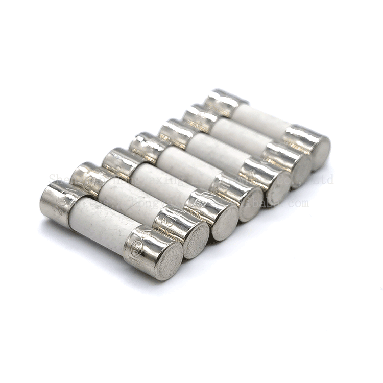 Плавкий предохранитель Littelfuse 0215008.MXP задержка 5x20 мм, керамический трубчатый предохранитель без штифта 8A/8000MA250V