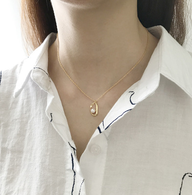 Light Luxury S925 Silver Irregular Pearl Necklaces Sterling Silver Geometric Pearl Pendant Necklace For Mom