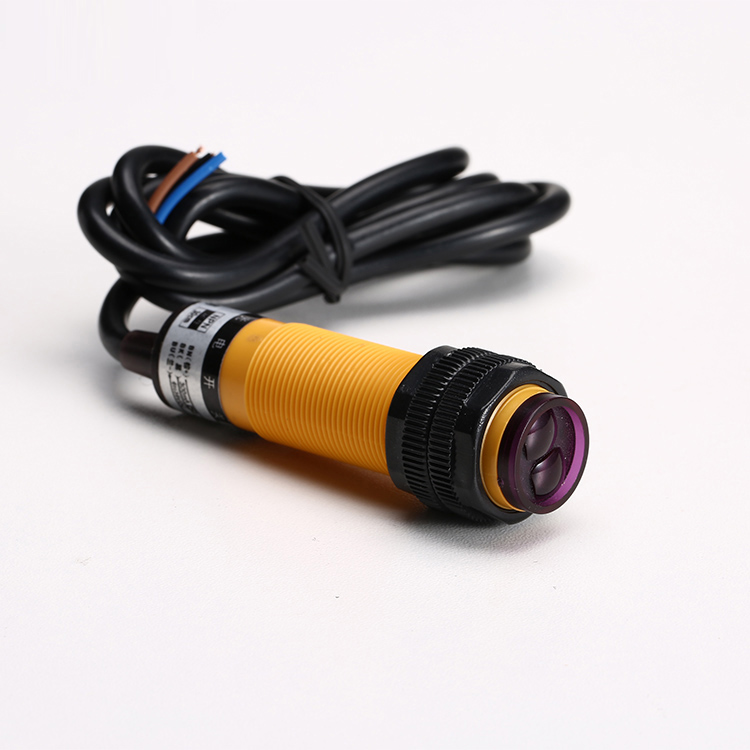 Фотоэлектрический датчик E3F-DS80C4