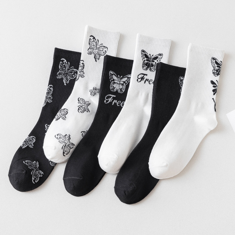 2021ins Hot sale girls mid-tube winter trendy socks new butterfly pattern cotton socks for women