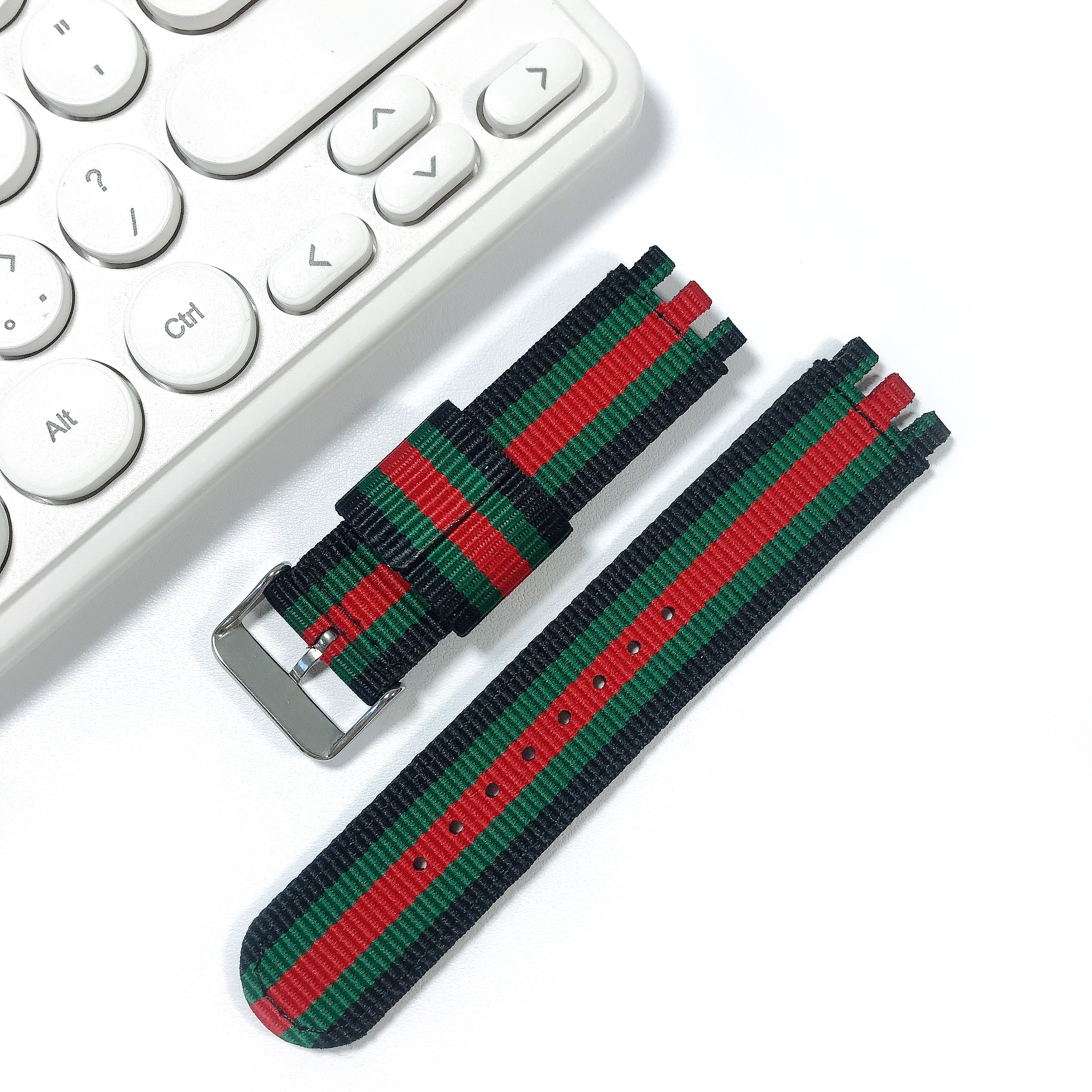 The stylish luxury strap for 22mm watches is compatible with Worskey nylon straps