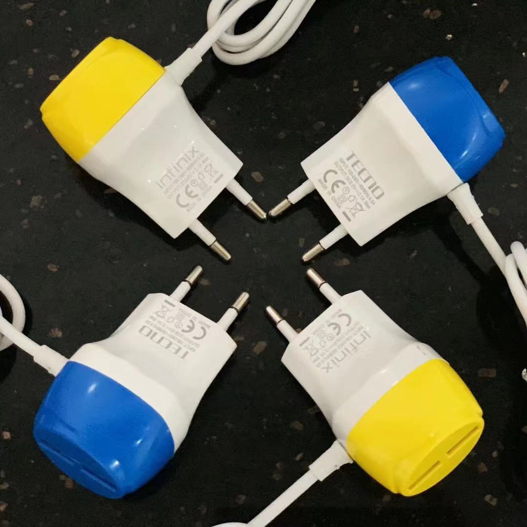 Unique design 2 usb mobile phone 2A wall charger with micro usb charging cable LED light glow travel charger