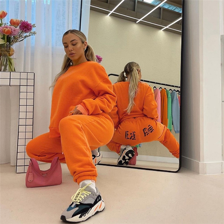 2021 Fall Fleece Outfits Ladies Loose Clothes O Neck Printed Letter Two Piece sweatsuit Women's 2 Piece Sets