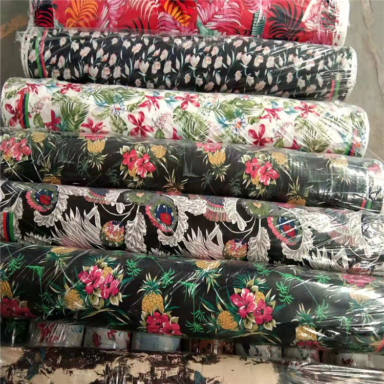 stock lot print 100 rayon challis fabric for korea/Indonesia rayon spandex fabric rayon fabric stocklot