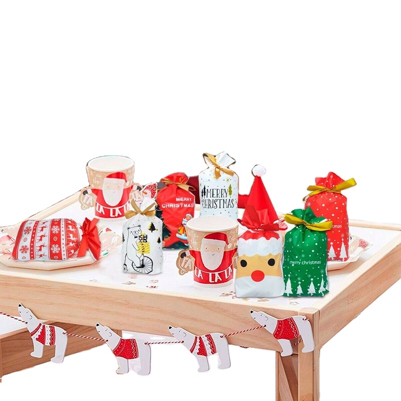 New design Mini Christmas Trees for Christmas Party Home Decoration Gift Bag