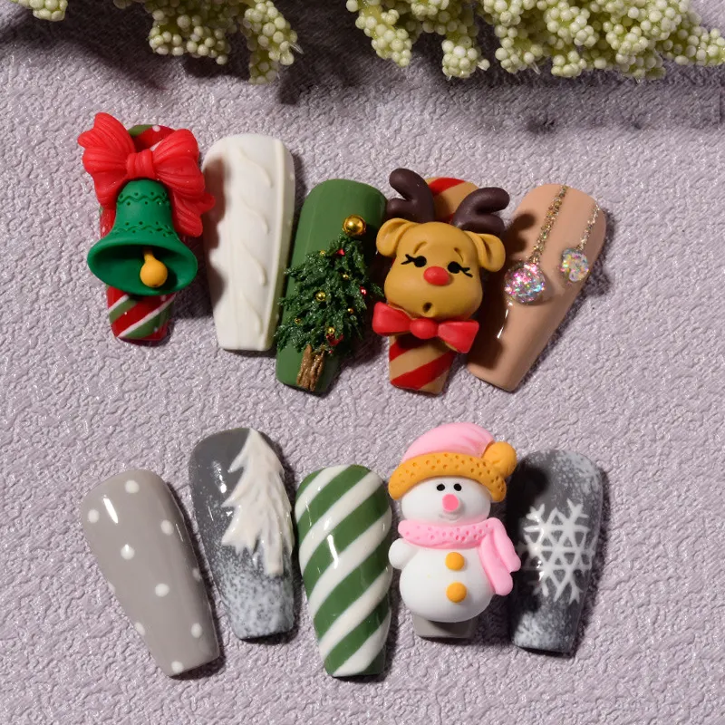 Christmas Themes Random Mixed Bear Resin Nail Art Decoration Charms Props Fingernail Jewelry For Nail Decoration