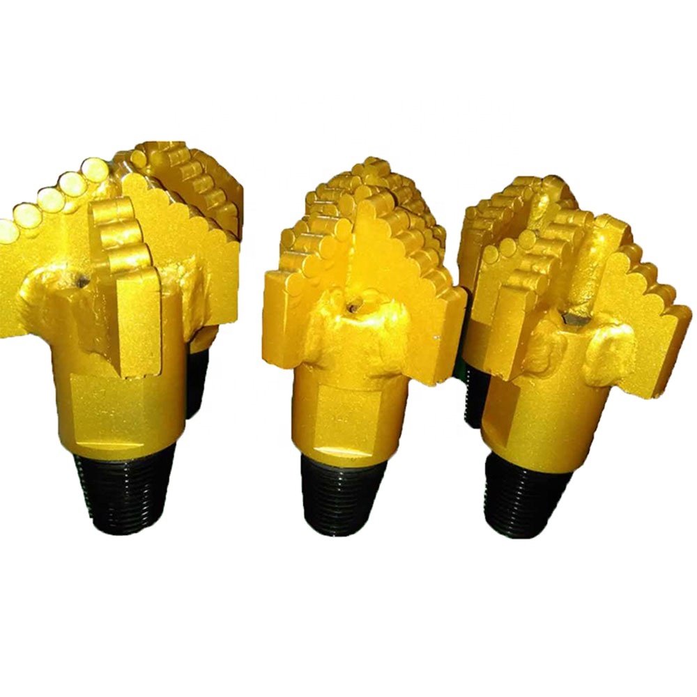 Долгий срок службы 5 5/8 "Dia. non-coring pdc drag bit 4-Blade 2 3/8" API Reg. Сверло для бурения скважин с штифтовым резьбом