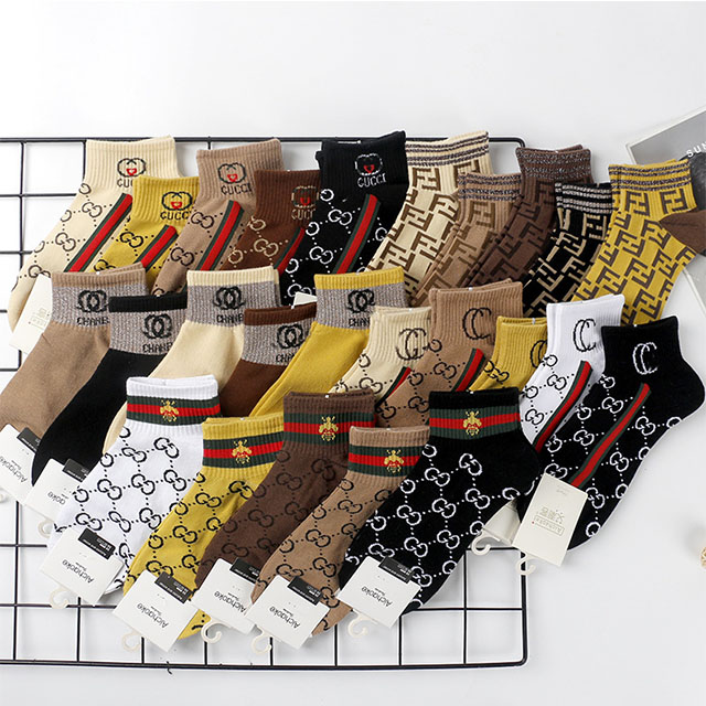 Wholesale Fabric Alphabet Letter Happy Cycling Socks Designer Sports Socks