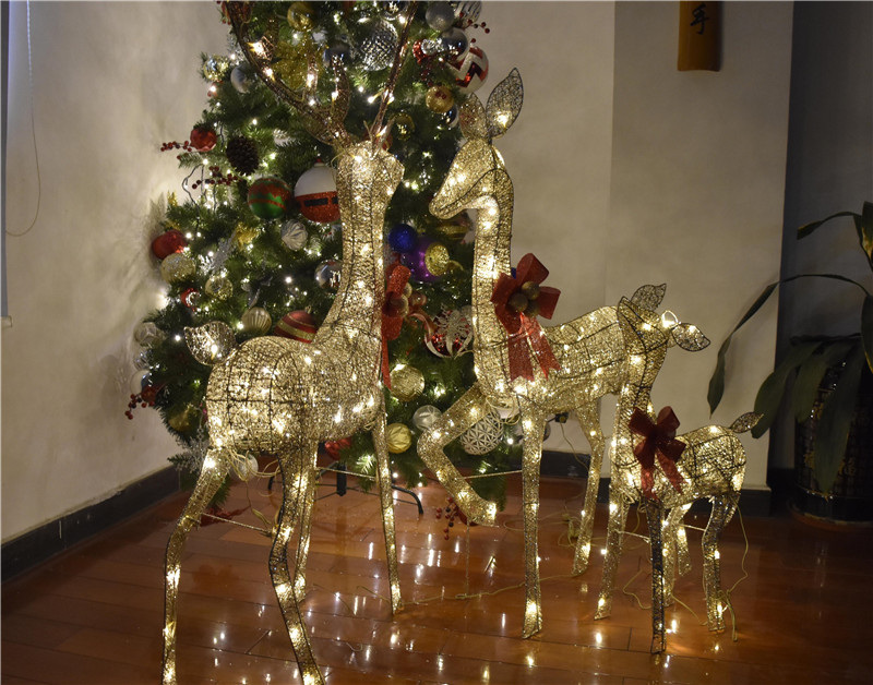 Luxury Led Reindeer Christmas Deer Family Pre Lit Display Outdoor Indoor Yard Home Decoration