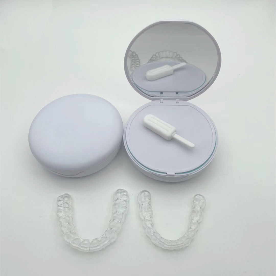 New Design Upgrated Retainer Mouth Guards Travel Case with Mirror Inside