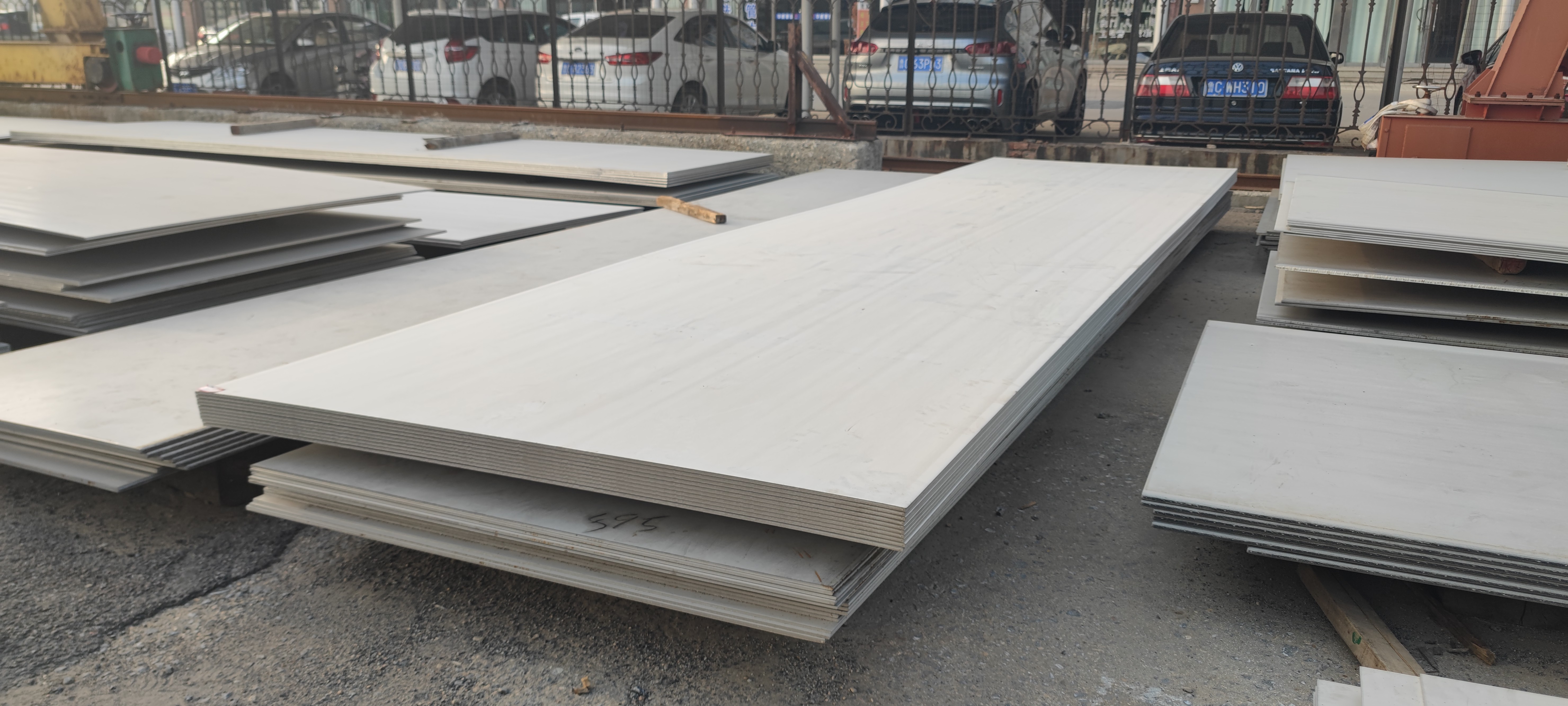 201 202 304 316L cold and hot rolled stainless steel plate 2B Ba surface drawing stainless steel plate coil customization