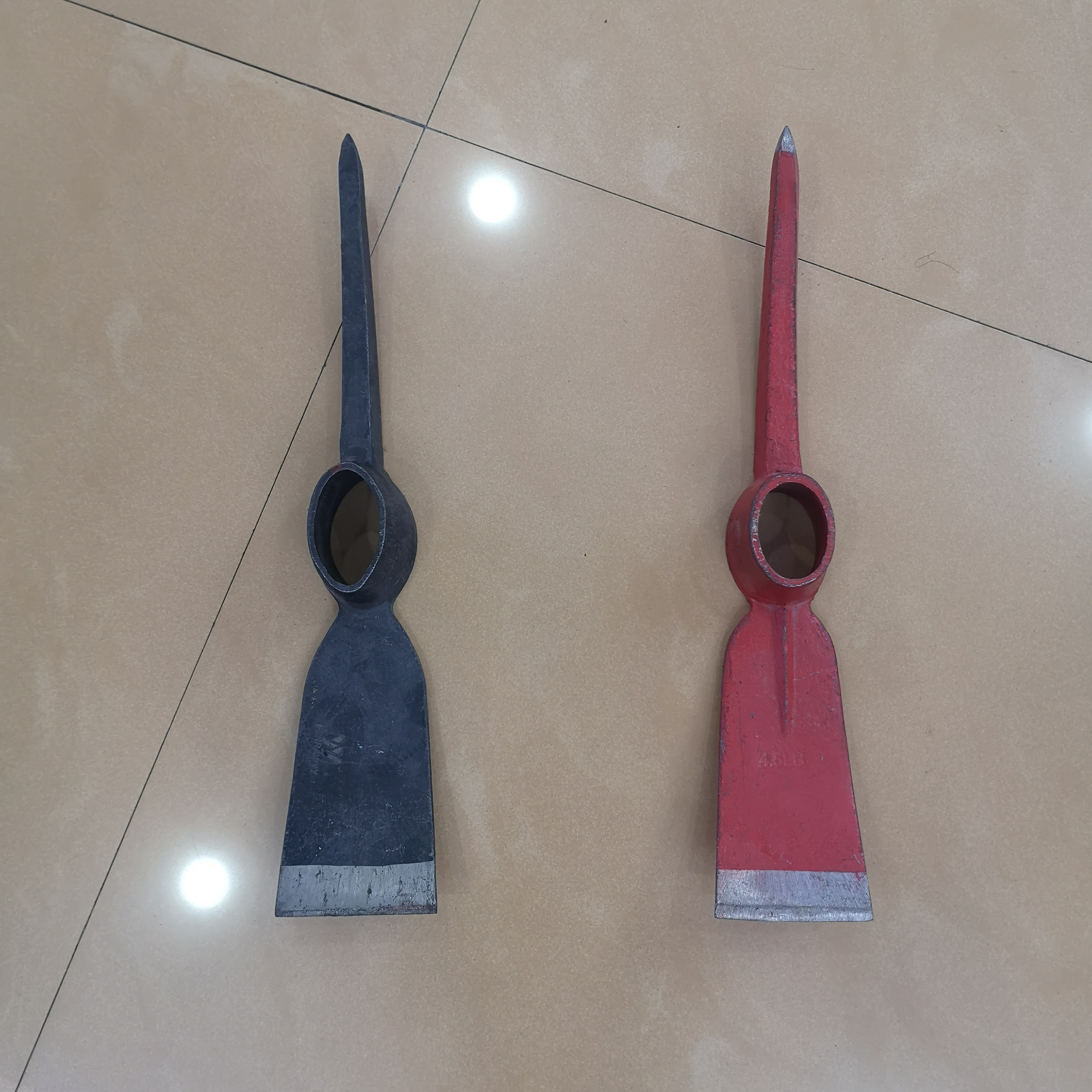 Кирпич P406, mattock