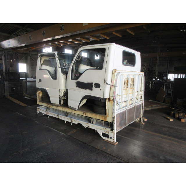 Подержанный кран для NISSAN P24