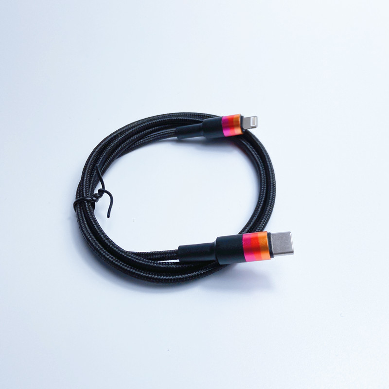 High Quality Round Shape 2M Usb Nylon Braided Wire Type C to Lightnings Pd 18W Fast Charging Cable Data for iPhone 13
