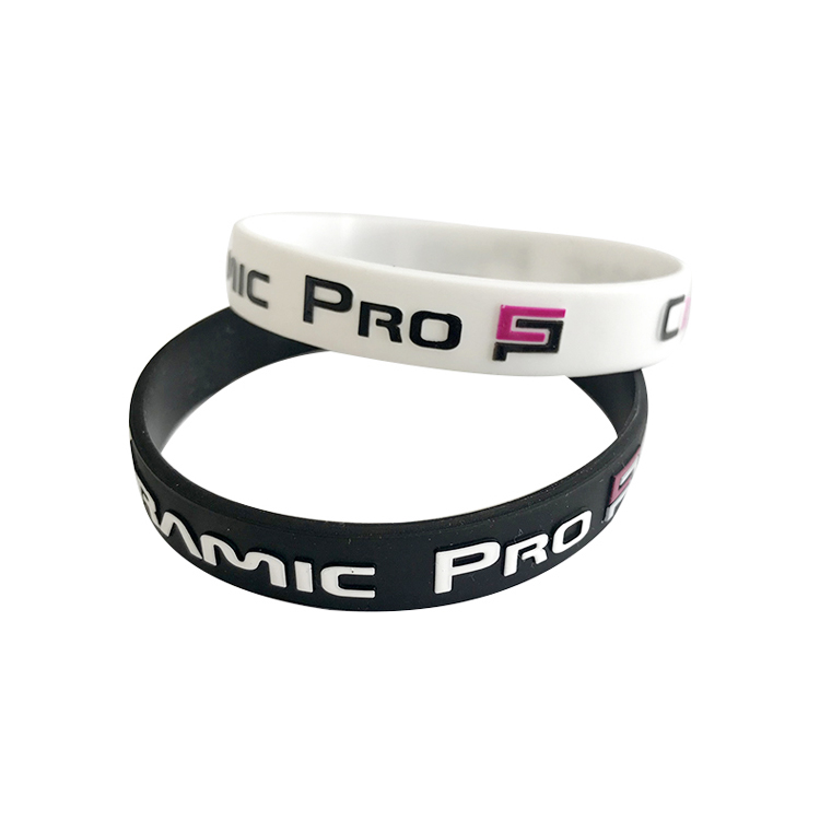 wholesale personalized custom fashion white and black embossed silicone wristband bracelet