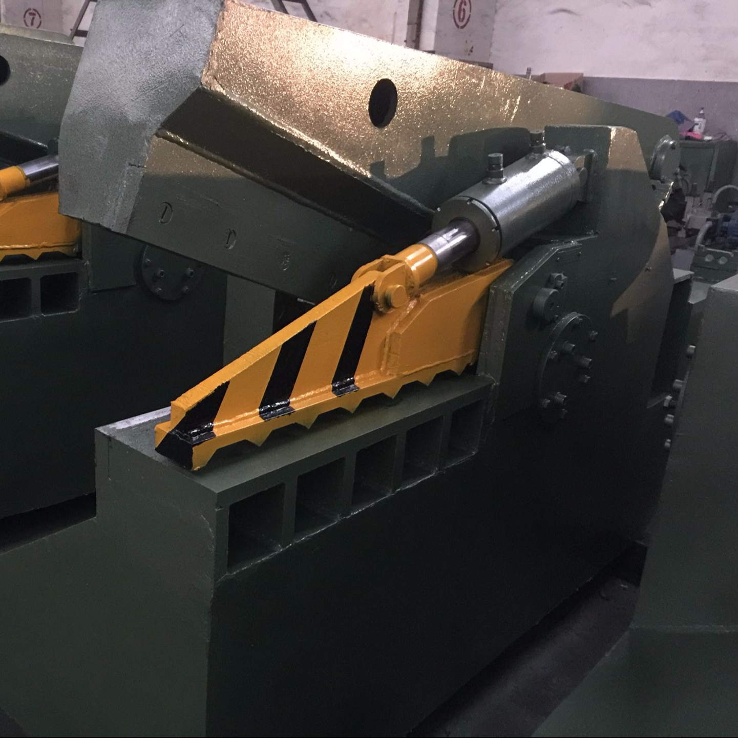 Q43-1600 высокое качество автоматический гидравлический Аллигатор сдвига автоматический Аллигатор резки