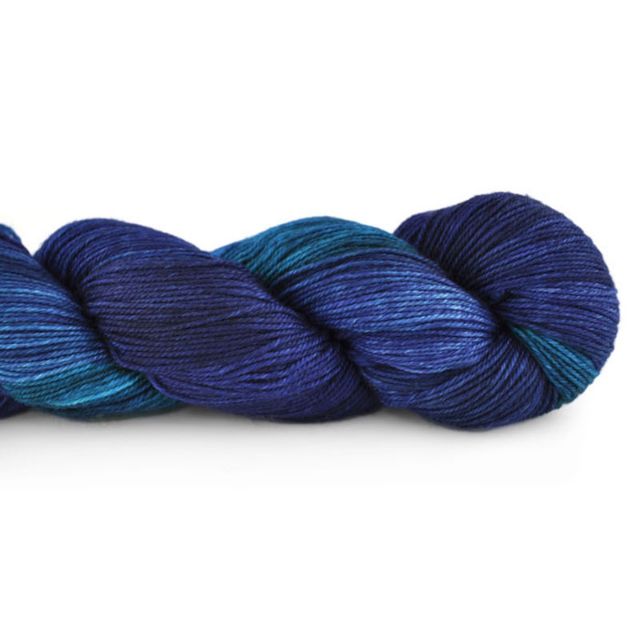 cashmere yarn roll