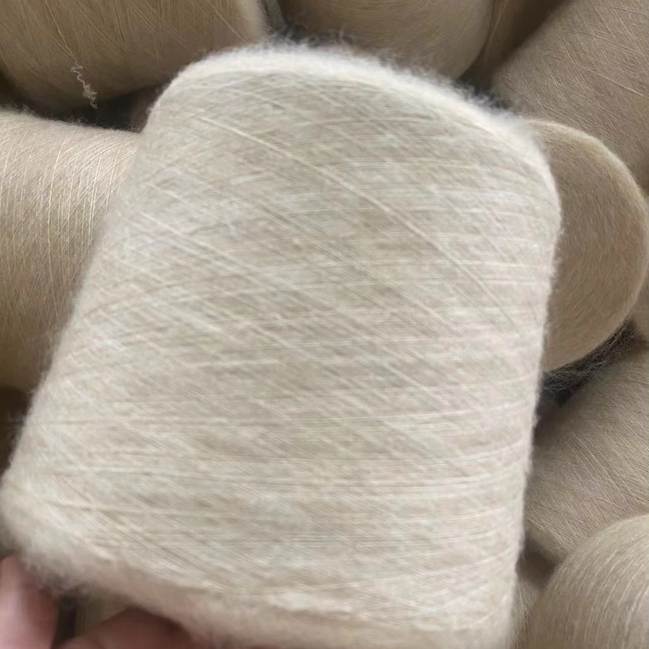 Popular Brushed Mohair Wool Blended Yarn Dyed Mohair Fancy Yarn For Hand Knitting sweater yarn