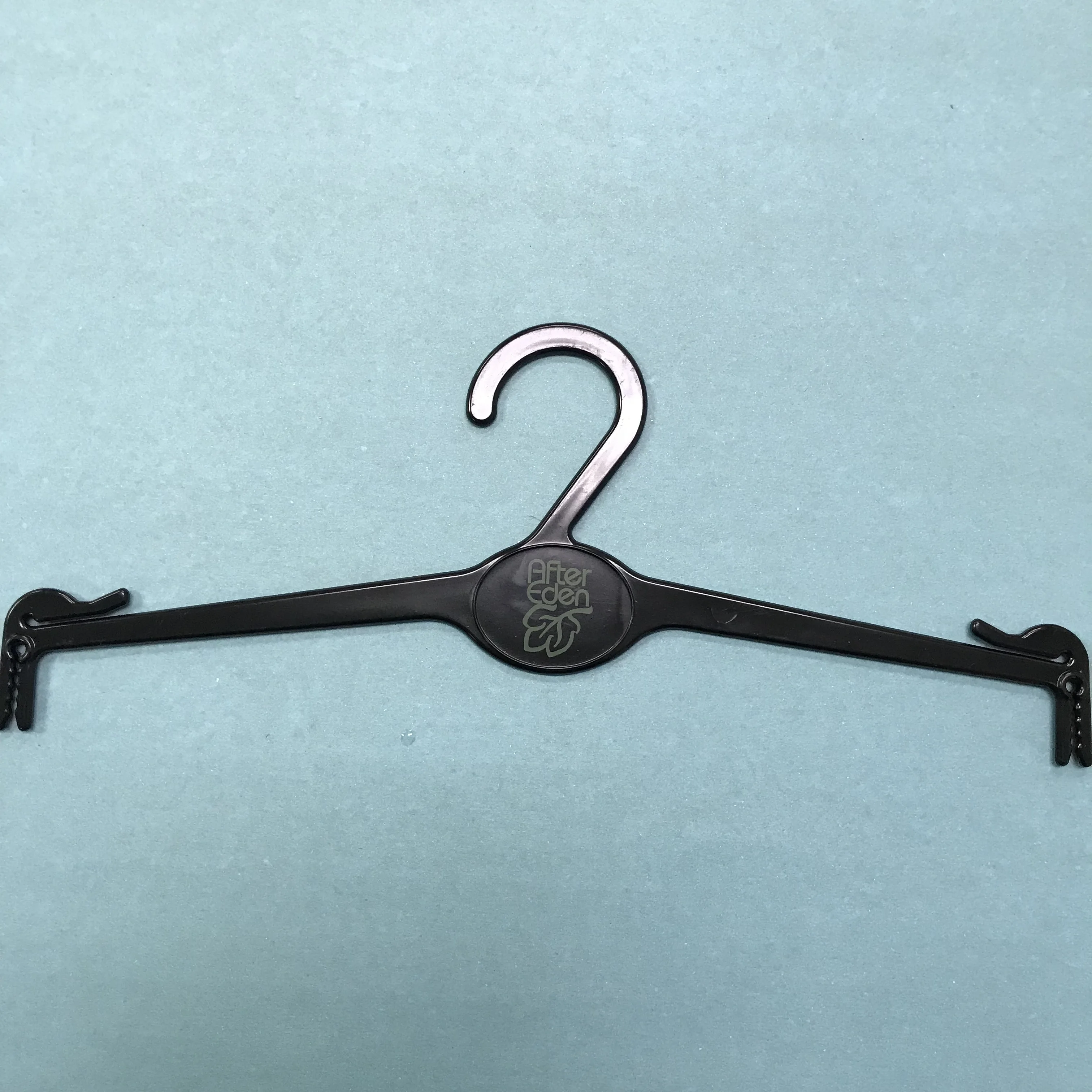 Custom high quality hanger plastic bra hangers for underwear accessories
