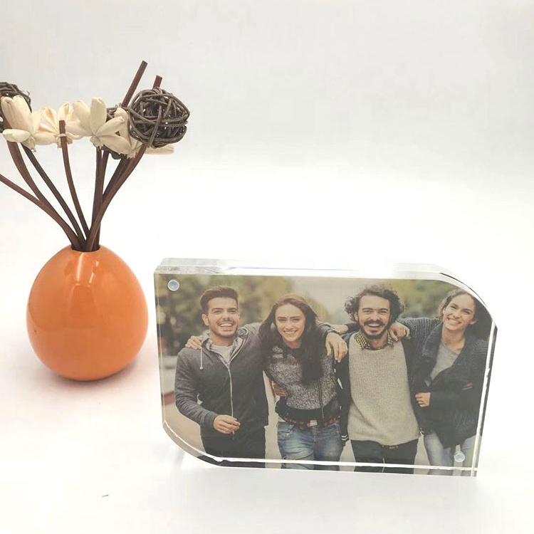 Beautiful Lightweight Durable Desktop Standing Convenient Magnetic Acrylic Photo Frame