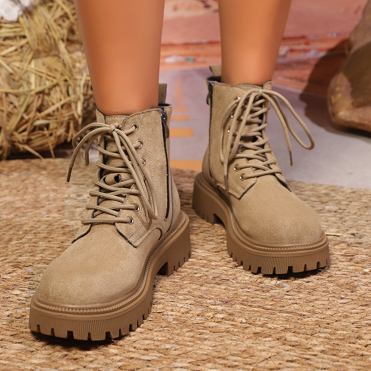 Custom fashion High quality women's fashion platform boots women winter boots